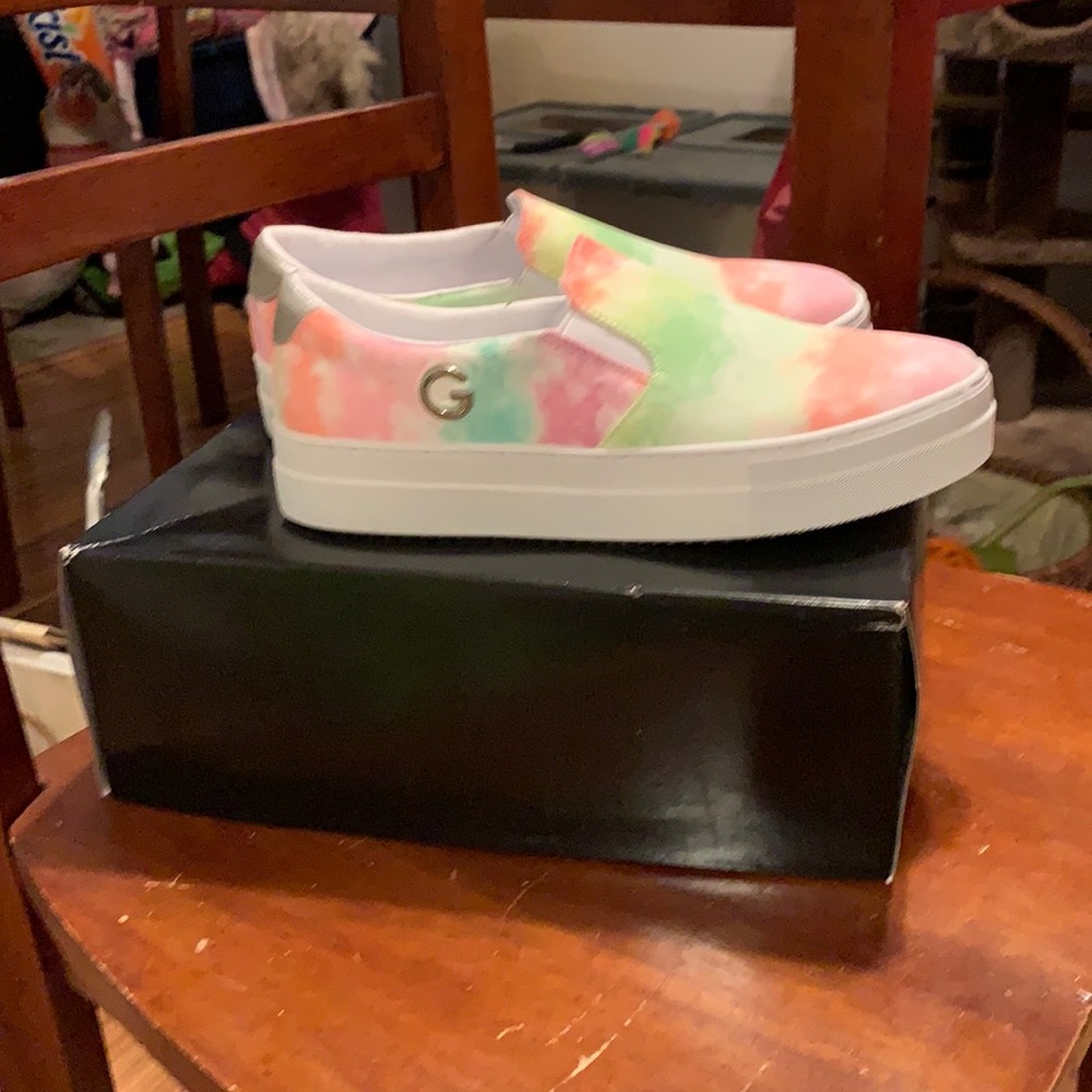 GBG tie die slip ins